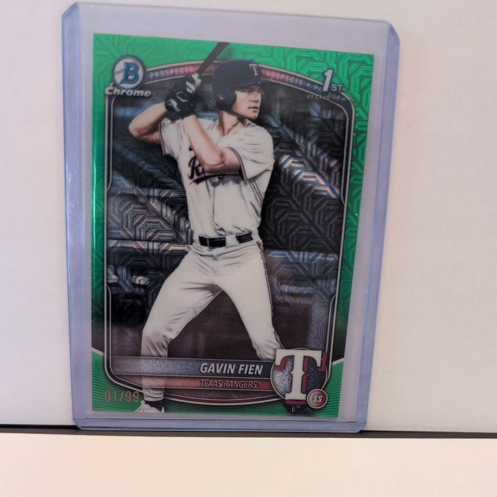 Gavin Fien 2025 Bowman Draft #BDC-15 Green Mojo Refractor Chrome 1st RC /99