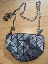 Sac graphique argenté Issey