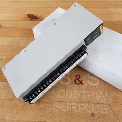 Omron C500-OA226 Output Unit, 1.2A, 100-250VAC, 4A/Common, 5A/Unit, 16points