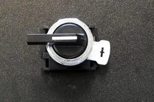 E22VL1 Cutler Hammer 3 pos. Selector Switch Operator, Spring Return to Center