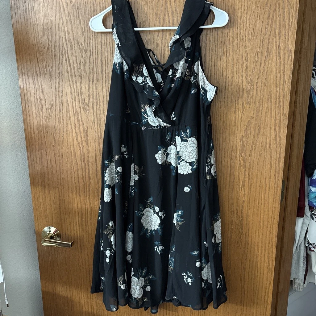 torrid dresses formal Dress, brand new, peach color. Retails $120 Plus Size - Special Occasion