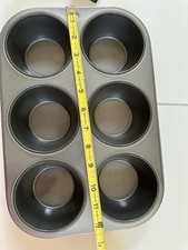 Ekco USA Muffin Pan, Set Of 4 Cupcake Stencils, and Set Of 12 Decorating Bags