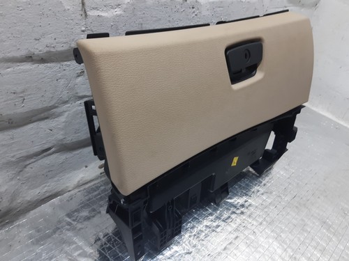 BMW Z4 E89 Glove Box 79619021 2012 - Picture 3 of 10