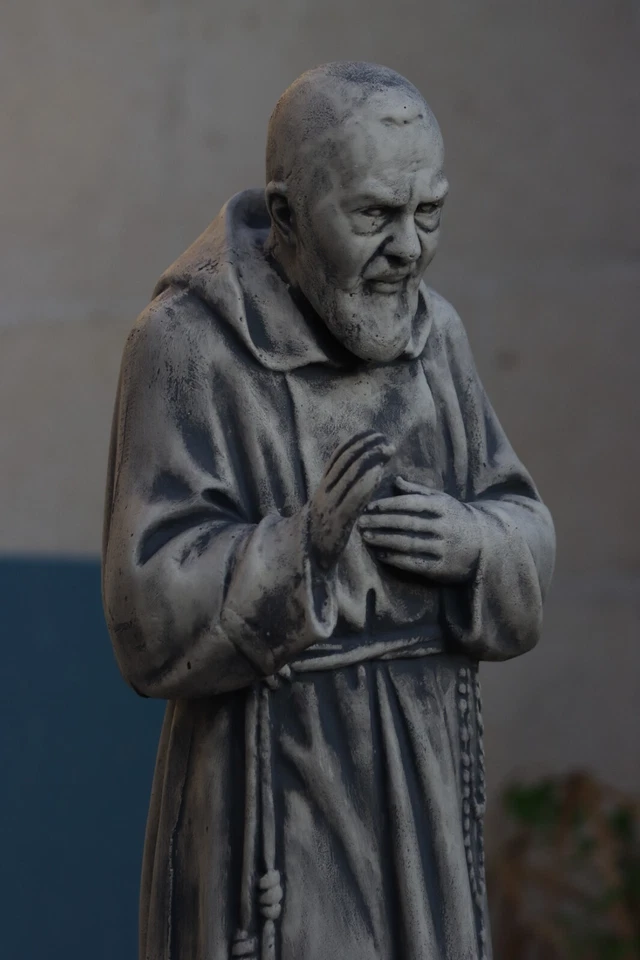 Statua Padre Pio H90cm in Cemento - Immagine 4 di 4