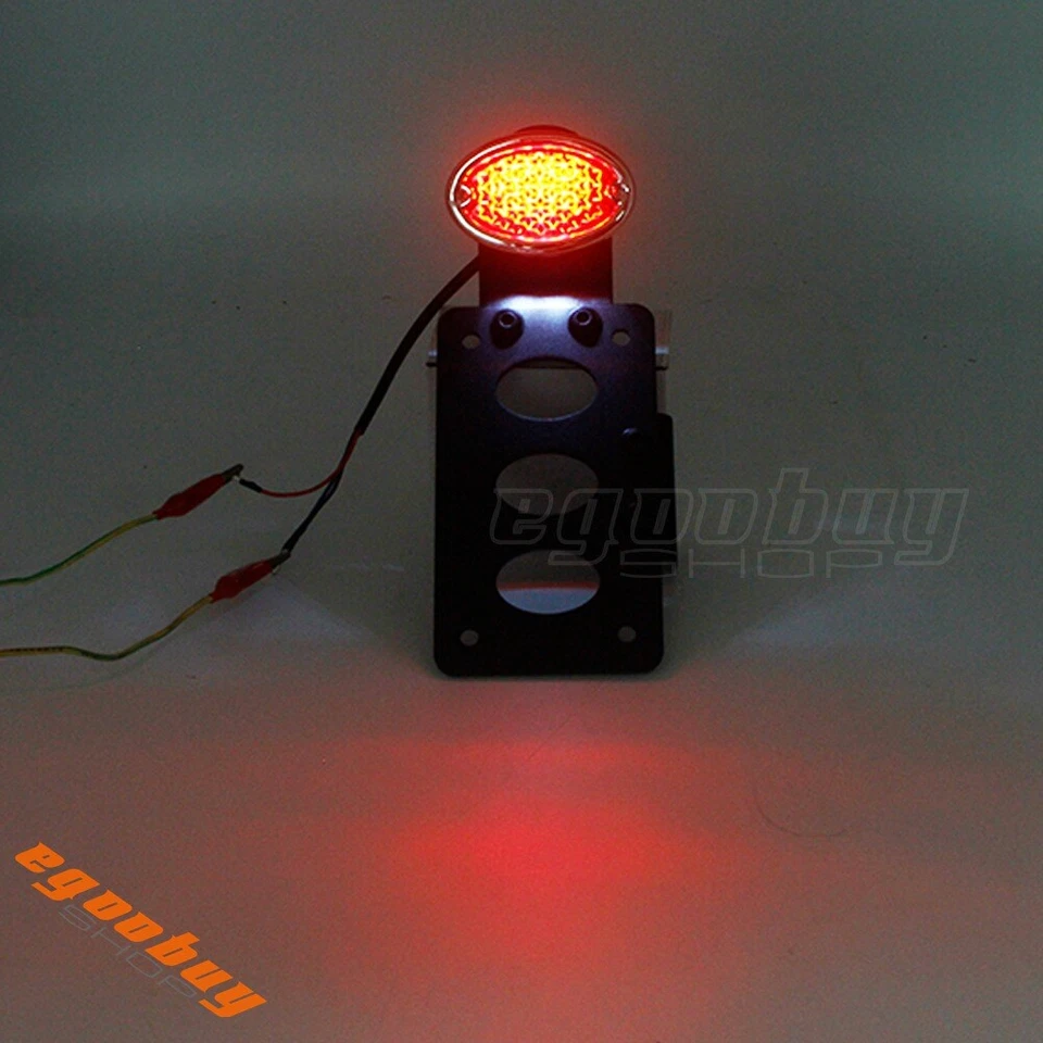 Luz trasera LED y soporte de matrícula de montaje lateral para Harley Honda Bobber Chopper Foto 3 de 4