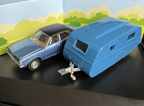 Only Fools and Horses Stan and Jean Trotter Ford Cortina & Caravan Set OO Gauge - Picture 4 of 6