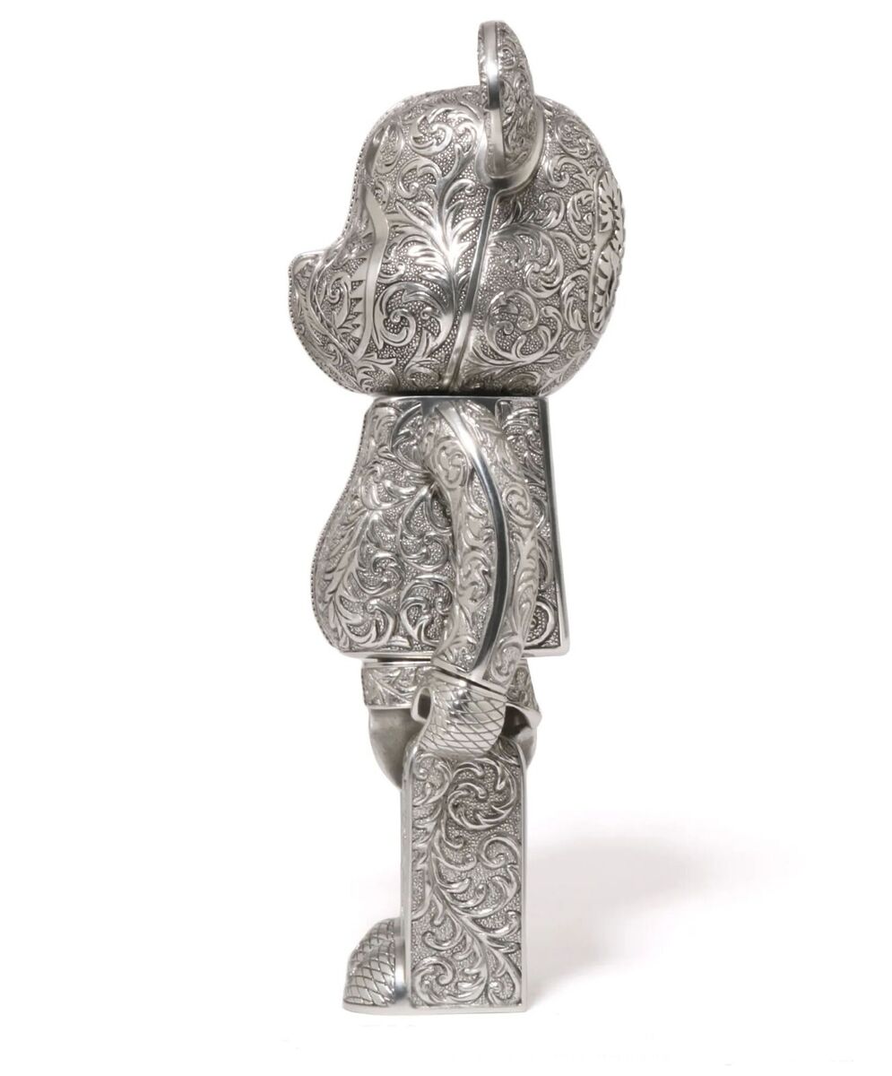 A BATHING APE BAPE X ROYAL SELANGOR SHARK BE@RBRICK 400 A BATHING APE BAPE X ROYAL SELANGOR SHARK BE@RBRICK 400