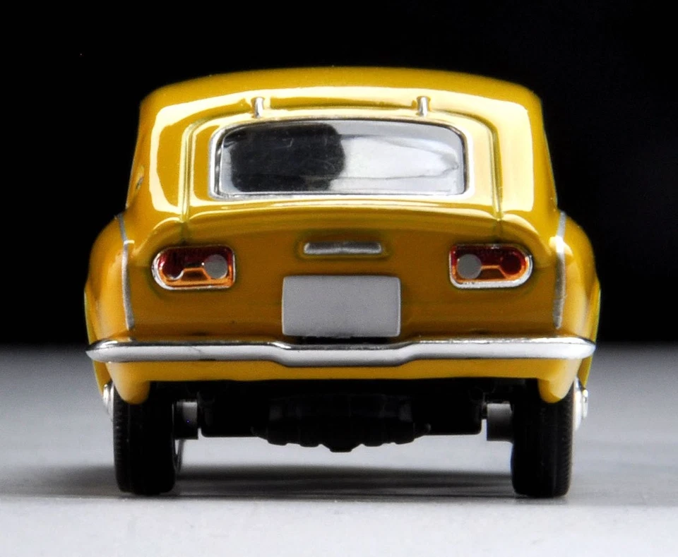 Coche modelo Tomica Limited vintage 1 64 LV-126e Honda S800 cupé amarillo Japón Foto 4 de 4