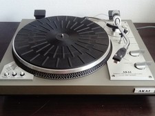 platine vinyle AKAI AP 206C