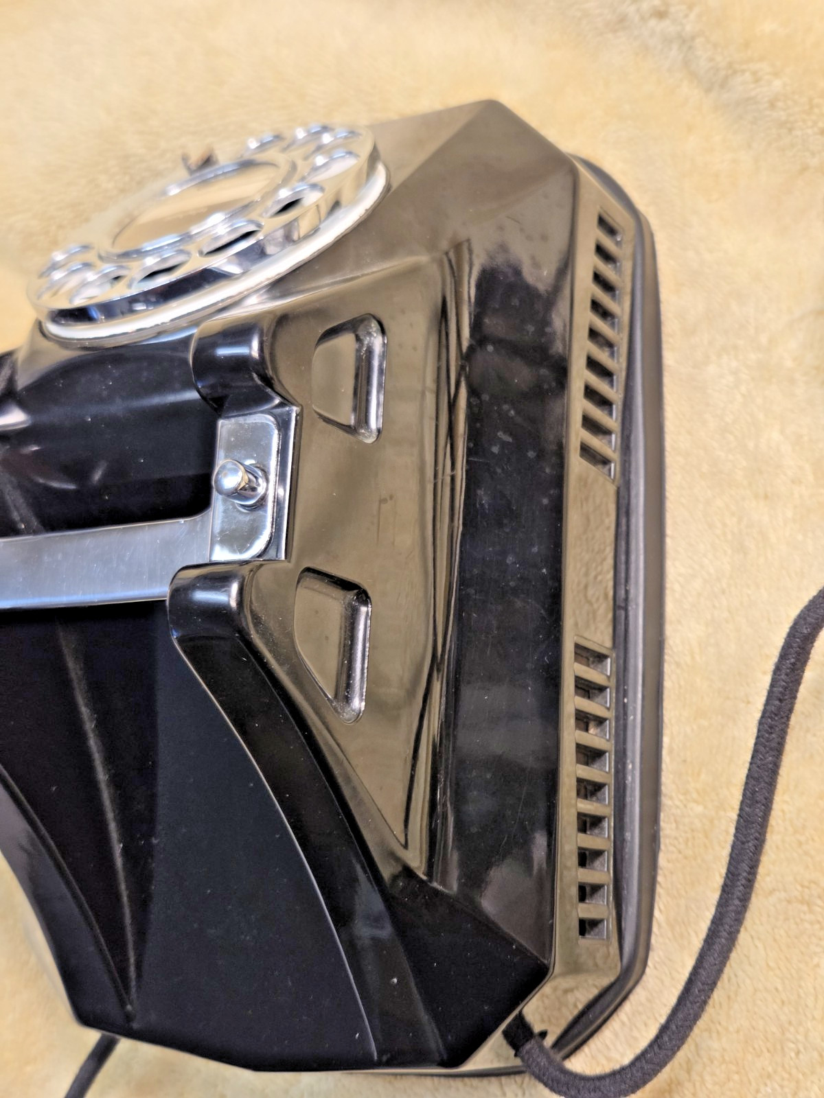 Beautiful Automatic Electric Model 40 With Chrome Trim