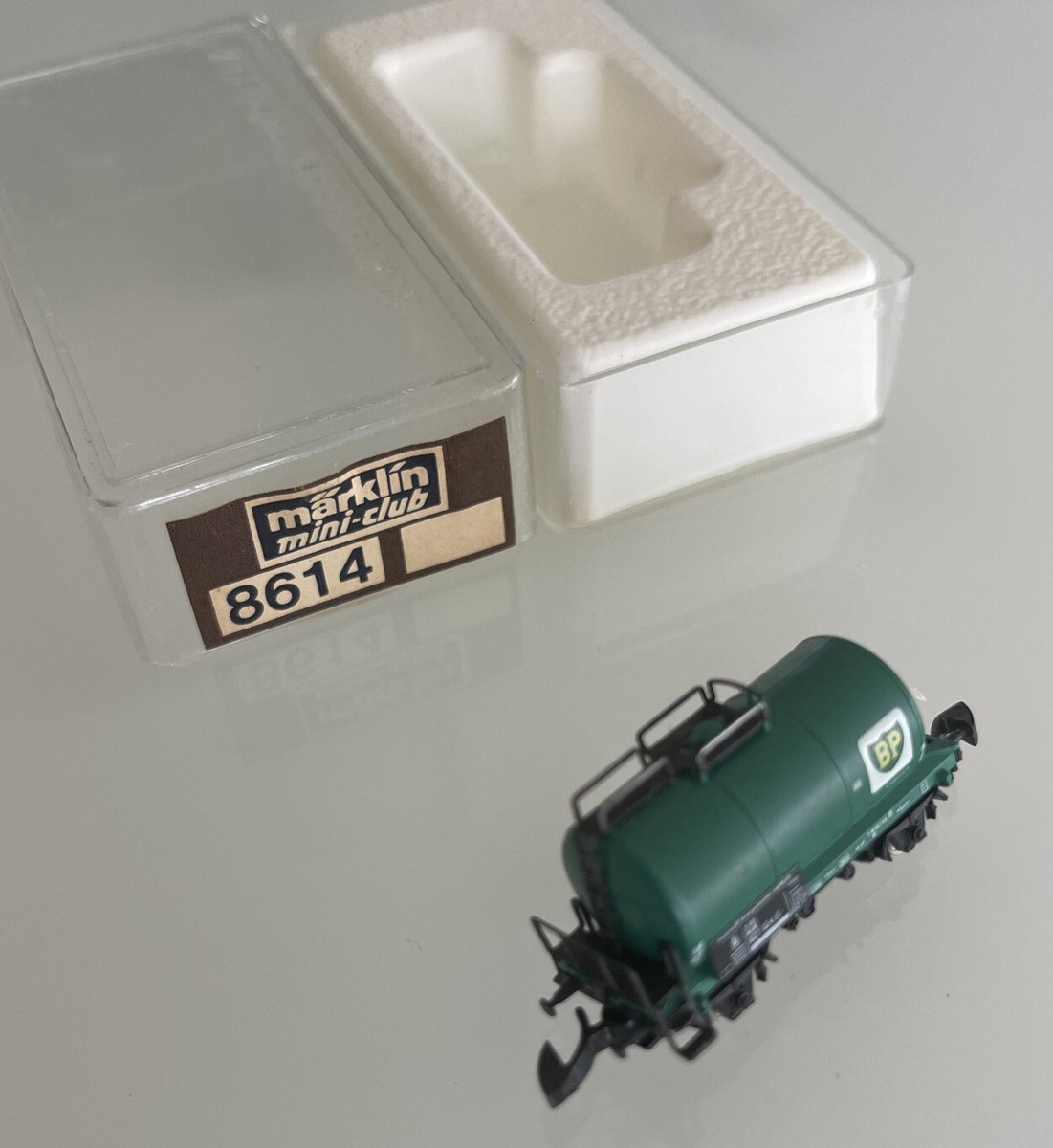 Marklin Mini-Club Z Scale 8614 BP Fuel Tank Car NEW Fast Shipping