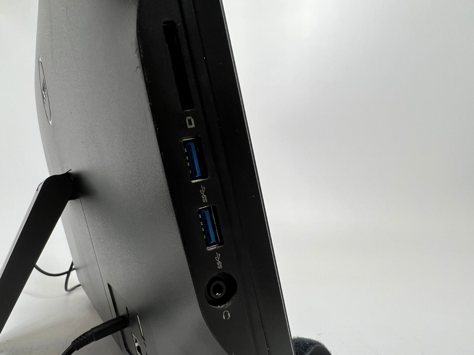 中古良品 一体型パソコン 最新Windows11+office DELL Inspiron 20-3052