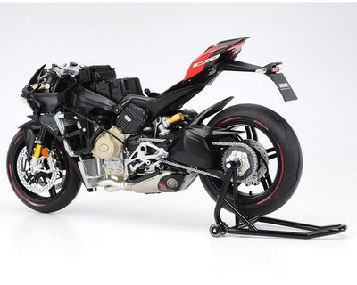 Tamiya 1/12 Ducati Superleggera V4 Motorcycle Model Kit [TAM14140