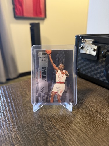 2022 Skybox Metal Universe Champions - Michael Jordan #001 Spectrum