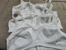 3 White Playtex 18 Hour 4608 V Neckline Wire Free Bra 40 B