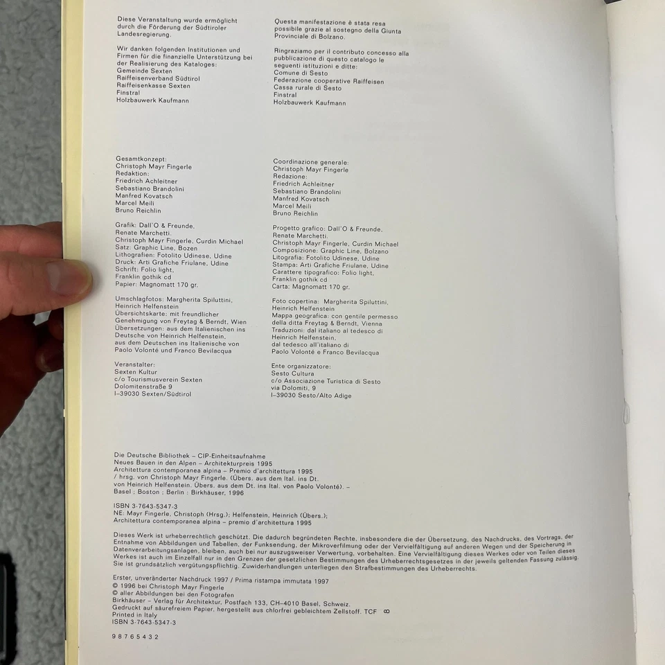 Neues Bauen In Den Alpen Architettura Contemporanea Alpina Book German Edition 1 - Image 2 of 4