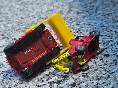 Matchbox Working Rigs Cement King HD 2018 w Ground Breaker - Picture 9 of 9