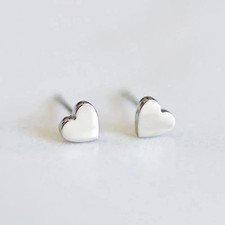 9ct gold stud earrings heart design 6 mm pair
