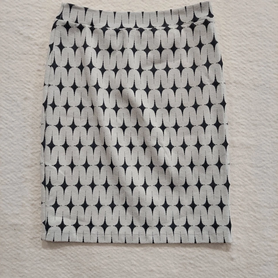 Renee C. SKIRT Womens Size Medium 32 Waist Geometric Print Bodycon Off White USA - Image 3 of 4