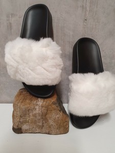 ugg fur sliders