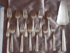 LCF : Service à gâteau métal argenté BLANC à filets coquille Fourchettes & Pelle