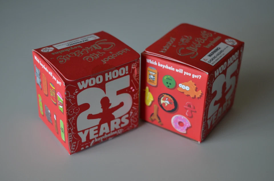 (2 Pack) The Simpsons: 25th Anniversary - Keychains - Donut & Squishee --NEW - Image 2 of 4