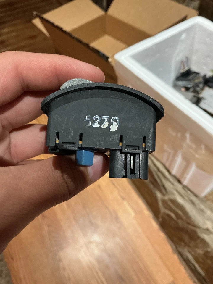 Dorman 901-059 Four Wheel Drive Selector Switch fits Chevy S10 GMC Sonoma - Image 4 of 4