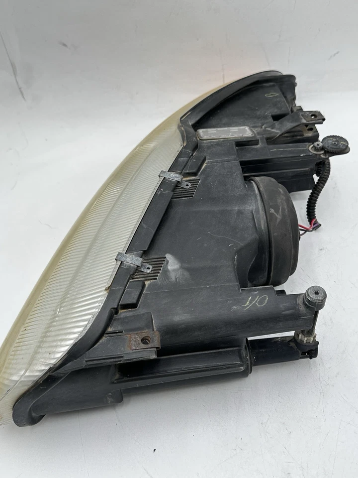 Оригинальная правосторонняя фара с откидным верхом для Chrysler Sebring 96 97 98 99 00 - Изображение 4 из 4