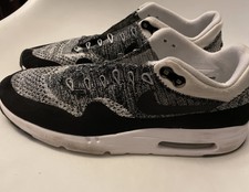 air max 1 flyknit oreo