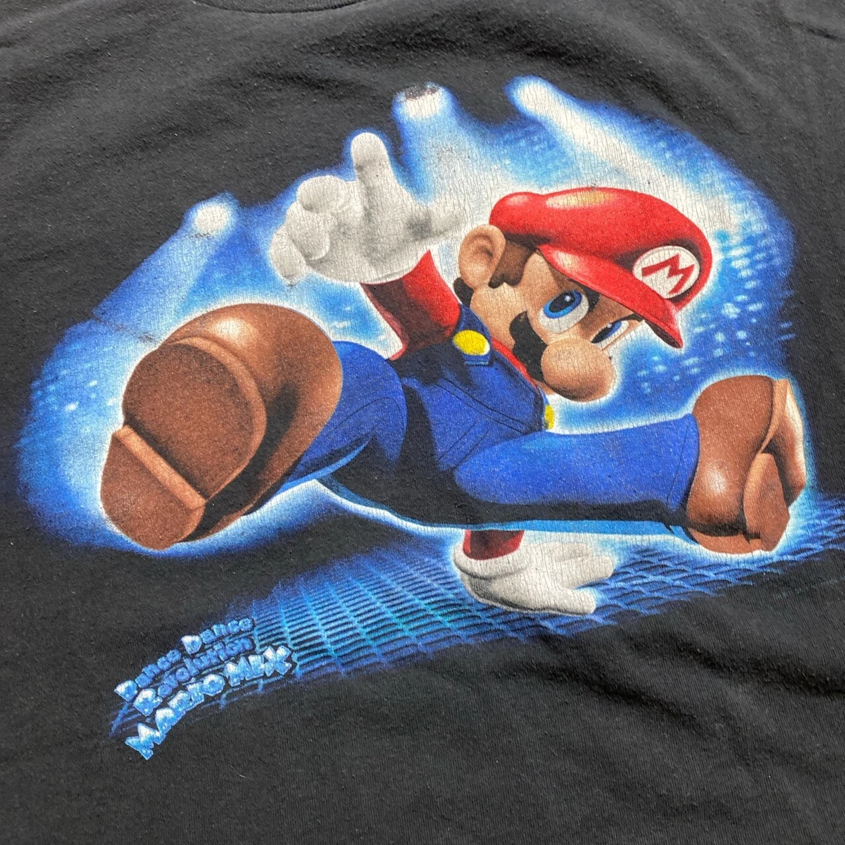 Vintage y2k 2007 Mario Dance dance revolution game tee T-shirt