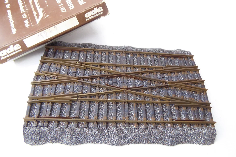 ADE 1242 H0 - Doppelkreuzung - OVP neuwertig #0645