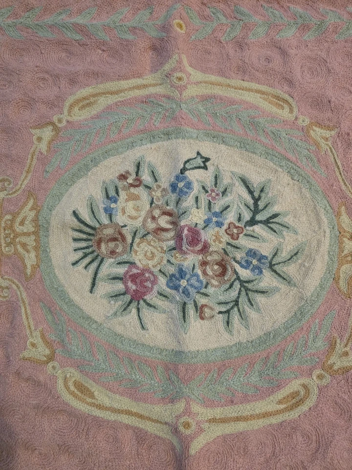 Ralph Lauren Shyam Ahuja Handwoven Woollen Chainstitch Pink Floral Rug 2'x3' - Image 2 of 4