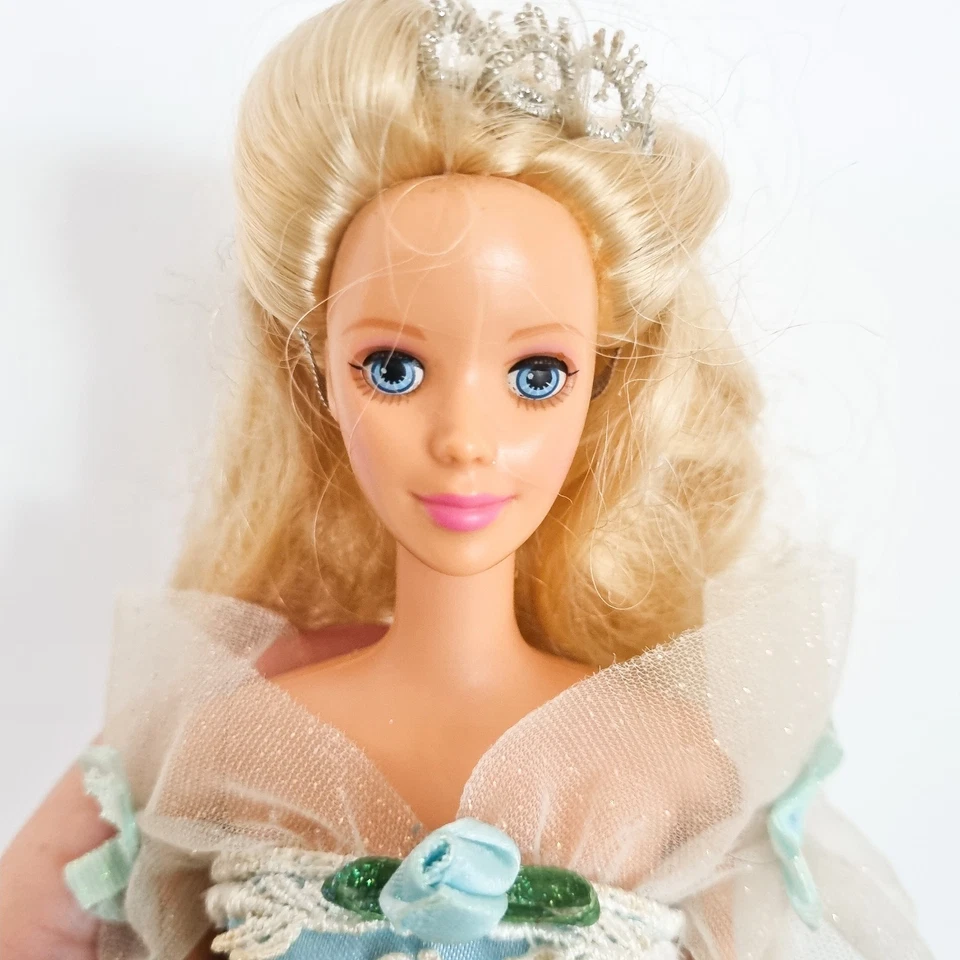 Mattel's Sleeping Beauty Barbie 1998 Disney Princess- Doll and Dress Only - image 4 of 4