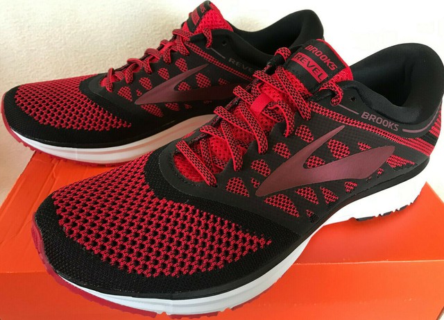 brooks revel red