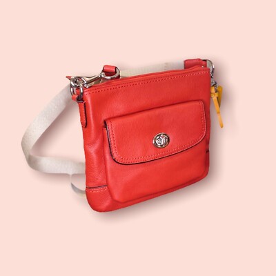 バッグ 1917 Coach Accessory Porch Signature Red Coach Park Leather Swingpack Crossbody Turn-Lock Small Vermillion