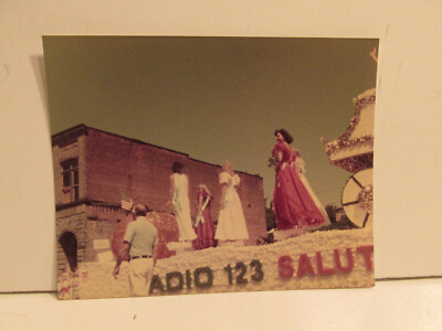 VINTAGE FOUND PHOTOGRAPH COLOR ART OLD PHOTO 1980S RADIO 123 SAULTE PARADE FLOAT