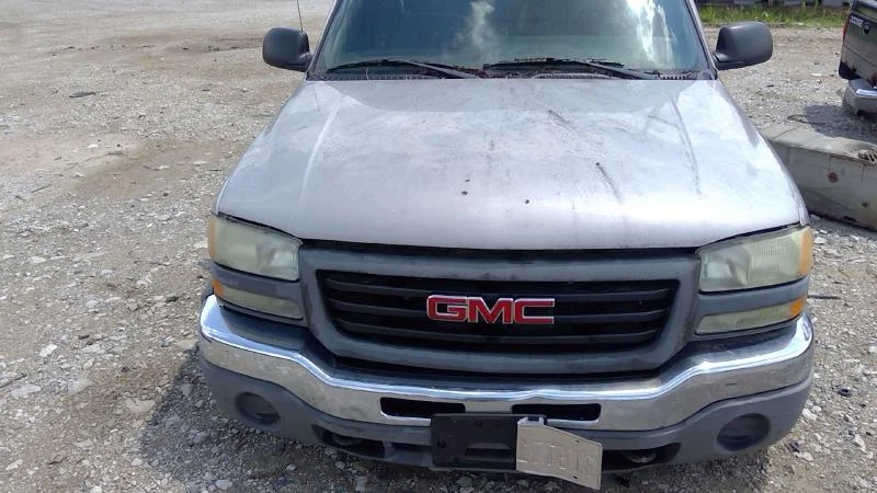 99 00 01 02 03 04 05 06 07 08 09 10 11 12 13 GMC SIERRA 1500 Condensador 4.3 Foto 2 de 4