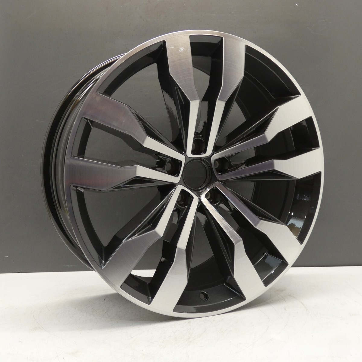 Genuine Set Alloy Rims 20 Inch VW Volkswagen Tiguan 5n