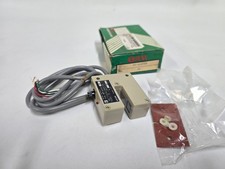 SUNX RT-610-10 U Shaped Slot Photoelectric Be...