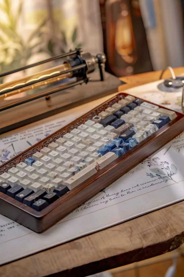 Emily Dickinson – Secret Garden | Cherry Profile | PBT+PC Keycap Set - Image 2 of 4