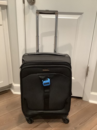 Mizuno Carry-On Luggage Spinner Suitcase Golf