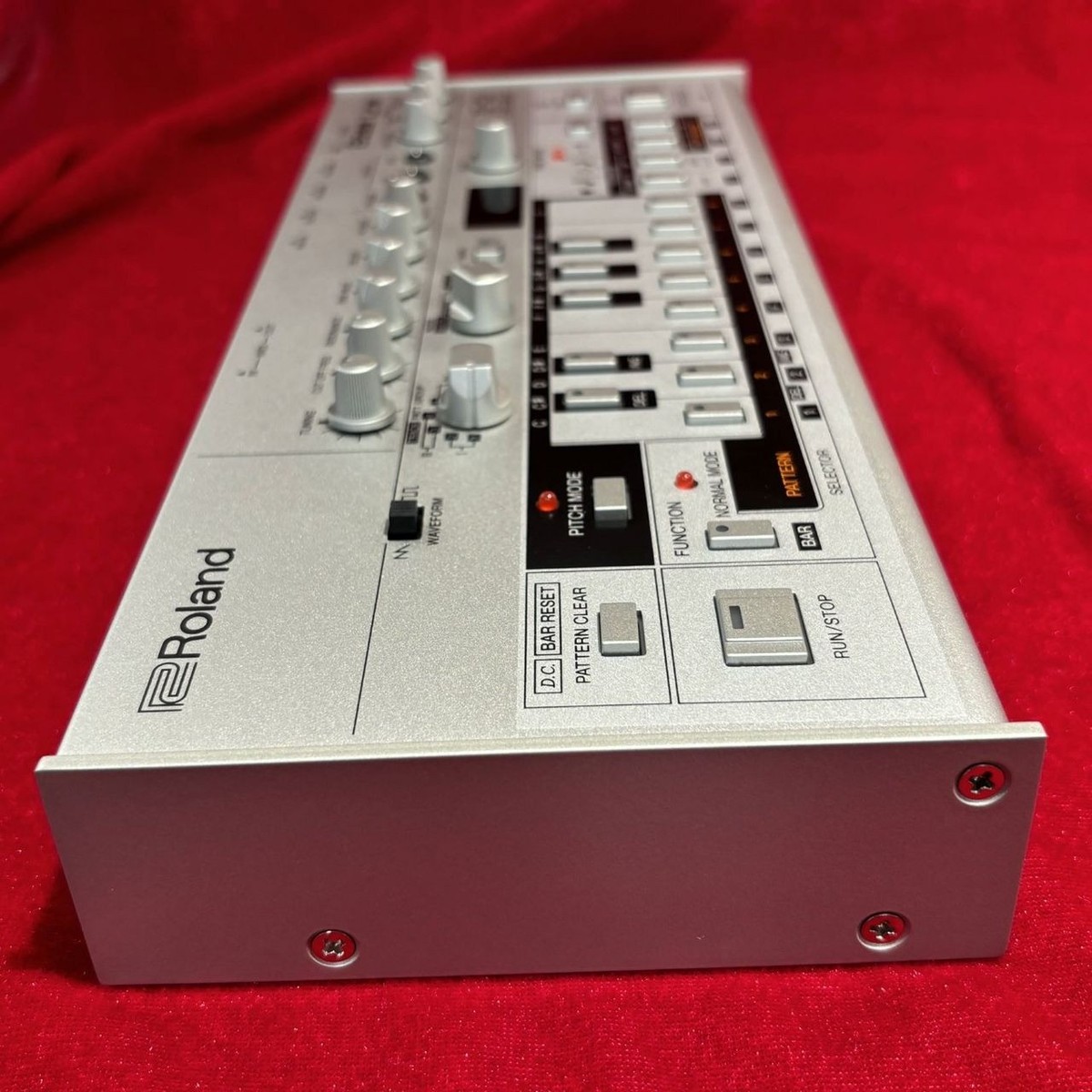 Roland TB-03 Boutique Bass Line Synthesizer ACB TB303 Acid House w