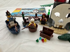 LEGO Pirates: Treasure Island (70411), complete set with instruction book
