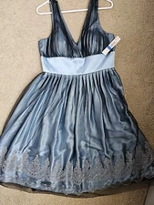 NW Nightway  Promt Dress V. Size 14. New with tags