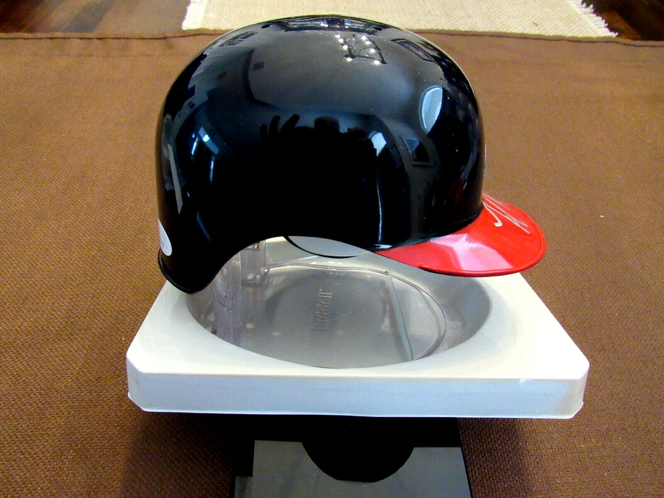 FRED MCGRIFF 1995 WSC ATLANTA BRAVES HOF SIGNED AUTO MINI HELMET JSA BEAUTY - Image 3 of 4