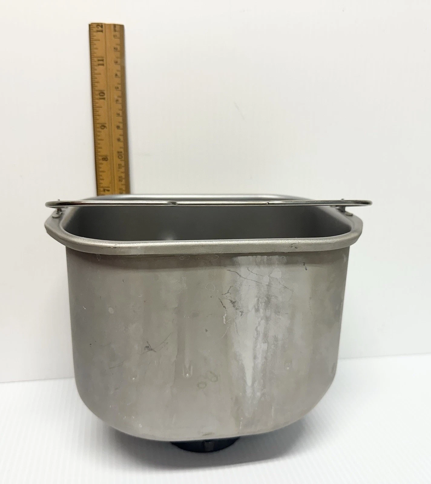 Sunbeam Model 5895 Bread Maker Machine Pan, Paddle, Great Condition Replacement
