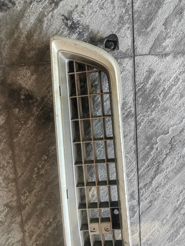 OEM GENUINE TOYOTA COROLLA LEVIN TE27 Front Grill GRILLE - Picture 3 of 6