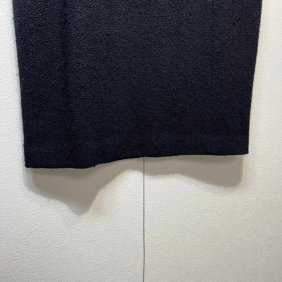 CHANEL Boutique Tweed Design Tight Skirt - Image 4 of 4