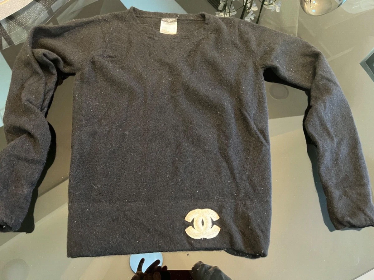 Chanel clearance logo sweatshirt