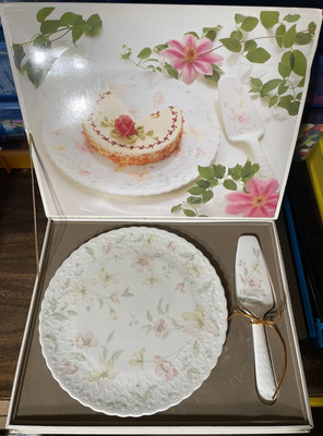Mikasa Bone China #B2055 - Cake Plate & Knife Set - Pastel Garden